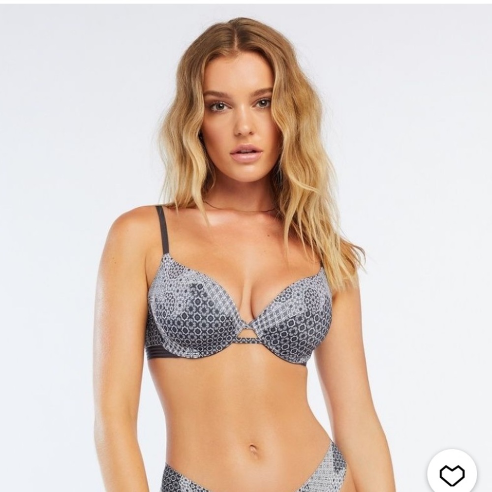 savage x fenty t-shirt bra